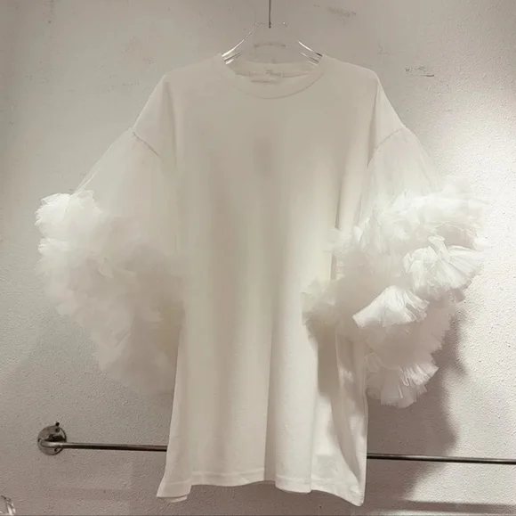 Tulle Sleeves Blouse - Picture 3 of 4